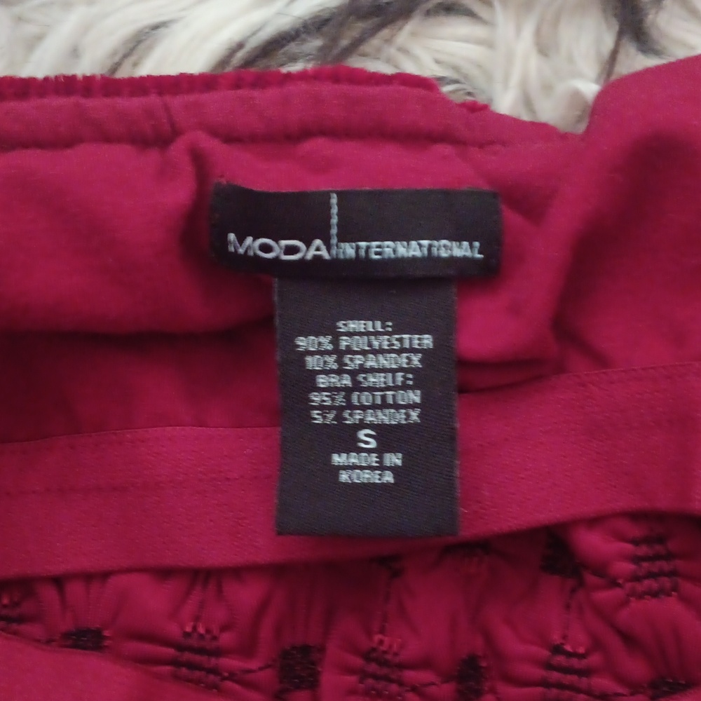 Moda International Red Straight Leg Pants and tube top velvet - Picture 3 of 3